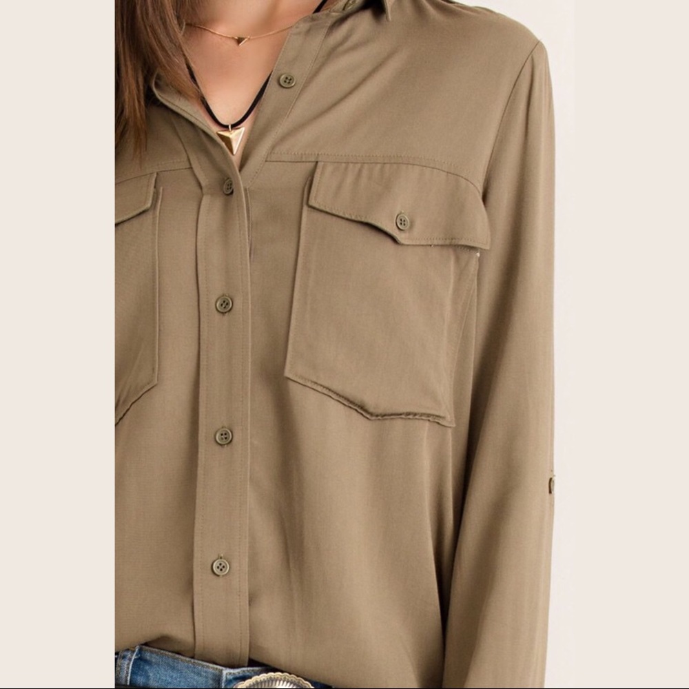 🍂🆕Button Down Shirt W Exquisite Patch Detail - Picture 8 of 8